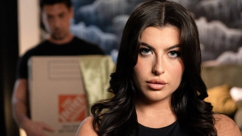 Love-Hate Dynamic Scene 4